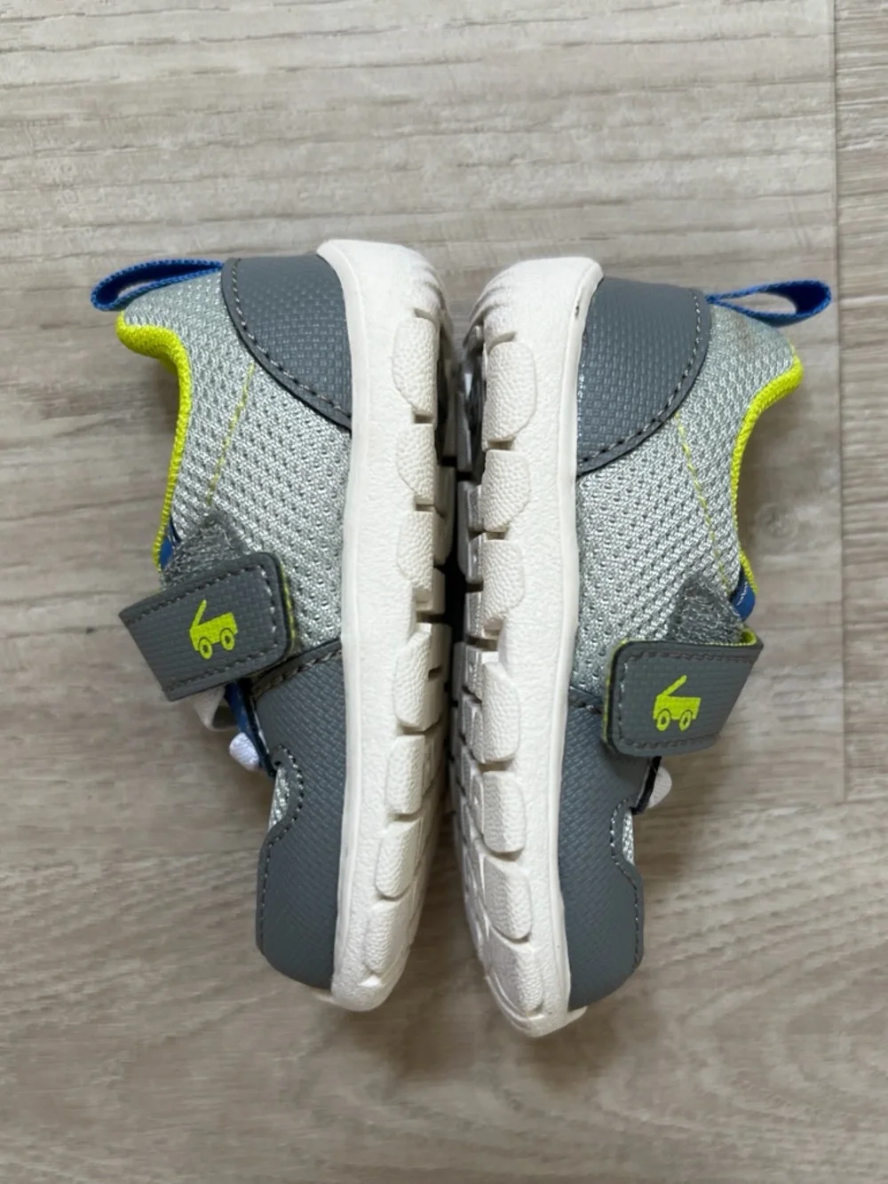 See Kai Run Tenny Sneakers Toddler Boy Size 4 Gray Hook Loop Shoes Casual New